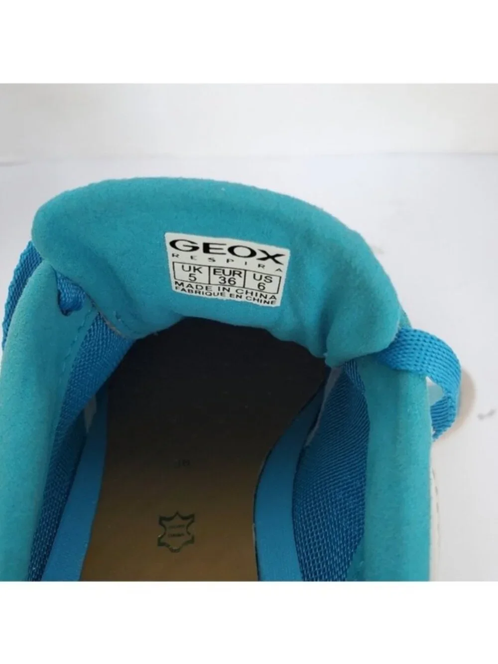 GEOX Respira Trainer Leather Blue Suede Sneaker EUC 6